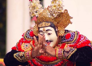 Wayang Dibia performs tari topeng (masked dance)