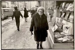 Fur Coat New York, NY, 1975 - Mitch Dubin